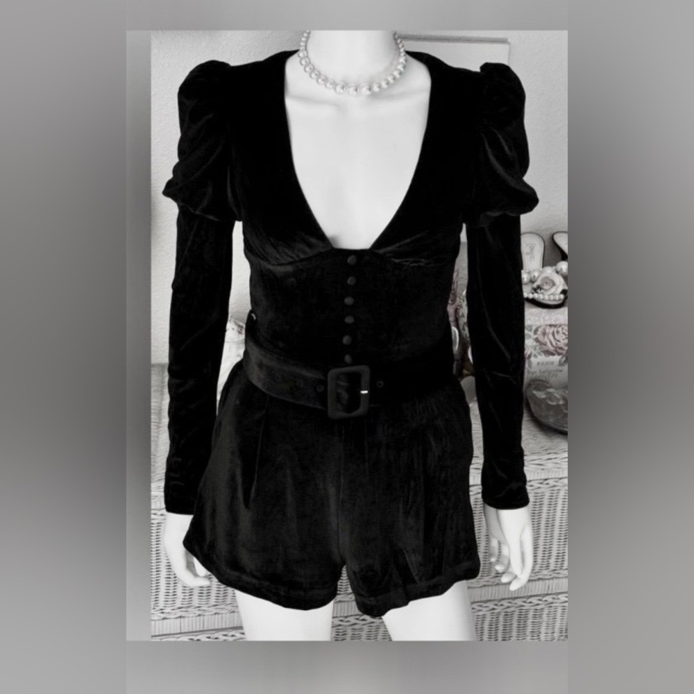 Dolls Kill Sugar Thrillz Romper Low Cut Black Velvet Belted Long Sleeves Size XS